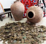 四川古蔺县有人探测找到大量古币